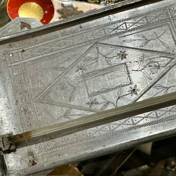 WW2 Italian POW Cigerette Tin 4